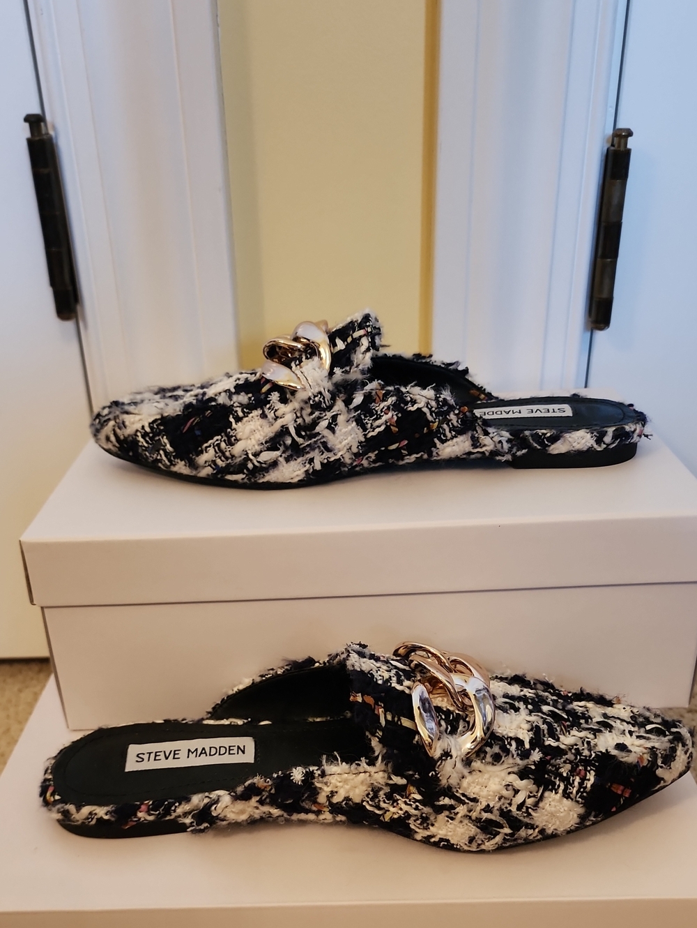Steve Madden Black & White Tweed Chain-Detail Mules